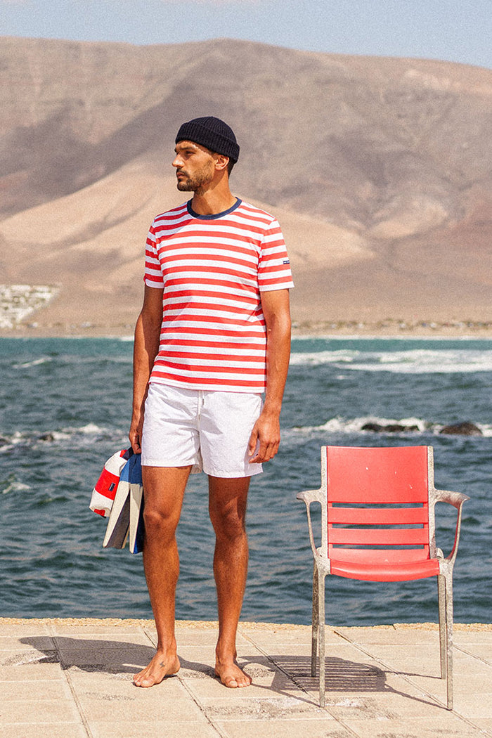 <i>Play</i>