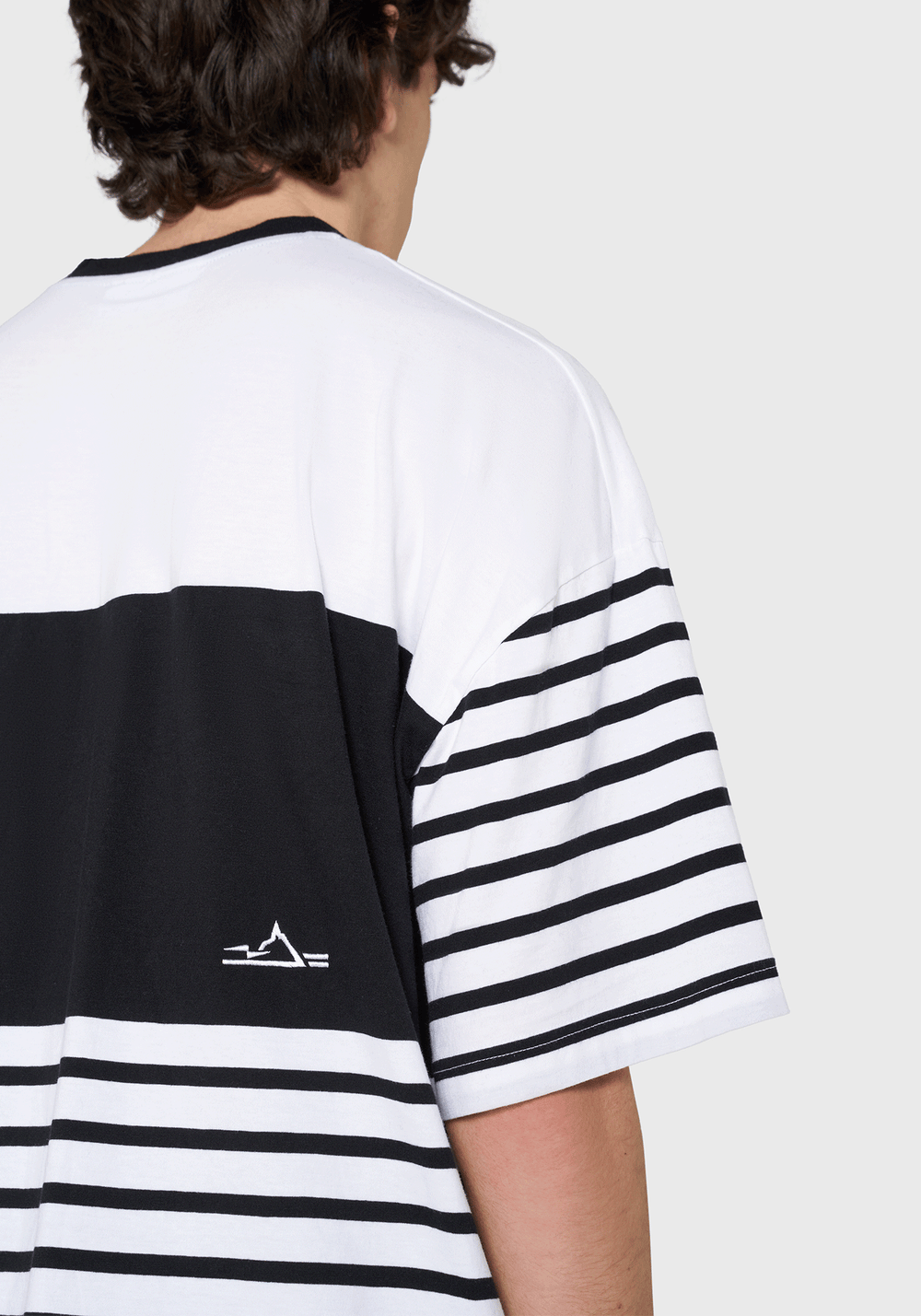 T-shirt Villeroki x AVNIER (BLANC/NOIR)