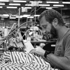 Les doigts de fée des [[couturières]]